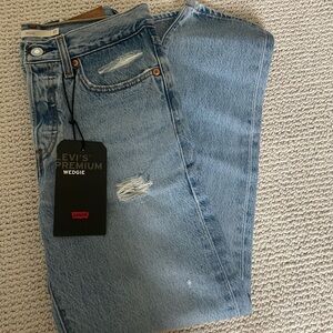 Levi's Premium Wedgie Light Denim